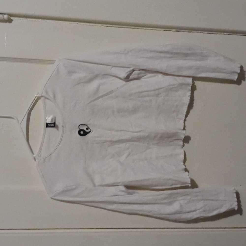 Woman's White long sleeve